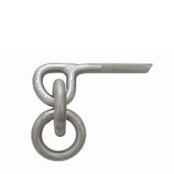 Das Bild zeigt einen silbernen Abseil Klebehaken mit Ringen auf einem weißem Quadrat. Rechts der Hakenschaft und links die Karabineröse bzw. die zwei Ringe.