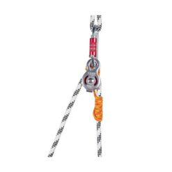 Die Grafik stellt die Funktionsweise der Sphinx Seilrolle vor. Hier einen Flaschenzug mit Prusikschlinge.