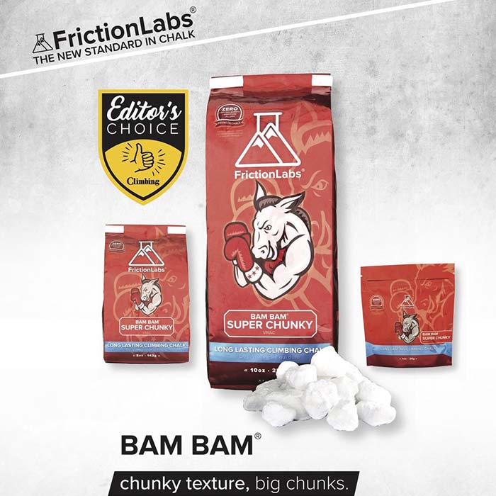 Das Bild zeigt die drei rote Packungen Frictionlabs Chalk. Man sieht sie jeweils aufrecht stehend von der Vorderseite mit dem Logo, dem Pferd und dem Produktnamen darunter.