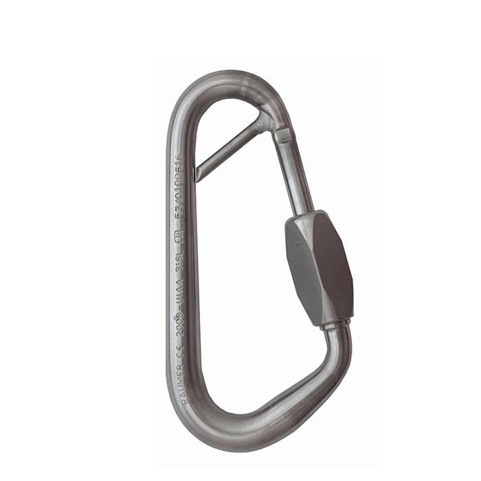 Das Bild zeigt einen silbernen Sicherheitskarabiner mit Diebstahlschutz. Er steht vertikal in Bildmitte mit dem Verschlussmechanismus nach rechts.