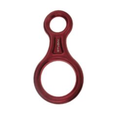 Das Bild zeigt den Abseilachter Stubai in rot. Er ist in Bildmitte zu sehen mit der großen Biegung auf der Unterseite.