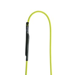 Das Bild zeigt die Edelrid Aramid Cord Sling 6mm. Zu sehen ist die grün-gelbe Aramid Schlinge mit einem Loop nach oben auf einem weißem Quadrat.