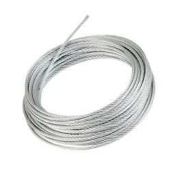 Das Bild zeigt eine Rolle Klettersteig Drahtseil verzinkt 14mm. Die Rolle liegt schräg in Mitte eines weißen Quadrates.