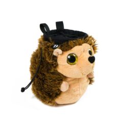 Das Bild zeigt das Chalkbag Igel. MAn erkennt denbraunen Igel, die Öffnung des Magnesiumbeutels sowie die Hüftbandhalterung.