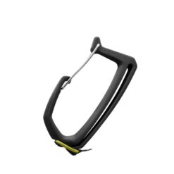 Das Bild zeigt den schwarzen Edelrid Materialkarabiner SM Clip 3R. Er liegt schräg in Bildmitte mit dem Schnapper nach links.