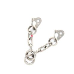 Das Bild zeigt einen silbern glänzenden Fixe V-Abseilstand mit 2 Ringen auf einem weißem Quadrat