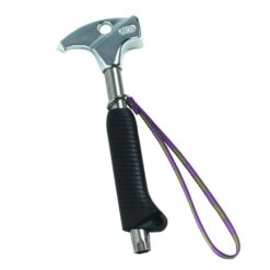 Das Bild zeigt den Petzl Tam Tam Speleo Hammer mit schwarzem Stiel und silbernen Hammerkopf auf einem weißem Quadrat. Die Hammerspitze ist links.