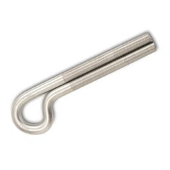 Das Bild zeigt einen massiven, silbernen Sandstein Klebehaken schräg in einem weißen Quadrat liegend, mit der öse links und dem Schaft rechts.