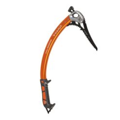 Das Bild zeigt das Camp X-All Mountain Eisgerät mit orangem Schaft. Am Kopf eine Haue rechts und ein Hammeraufsatz links.