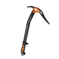 DAs Bild zeigt das Camp X-Light EIsgerät mit schwarzem Schaft. Am Kopf eine Haue rechts und ein Schaufelaufsatz links.