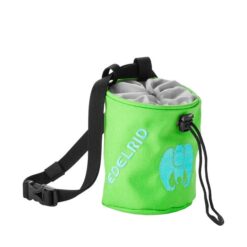 Edelrid Muffin Kinderchalkbag mit Hüftband aufgestellt in grün.