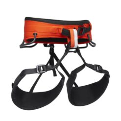 Orange schwarzer Black Diamond Long Haul Bigwall Klettergurt auf weißem Hintergrund.