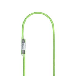 Neon grüne Edelrid Cord Sling im Halbbogen auf weißem Hintergrund.