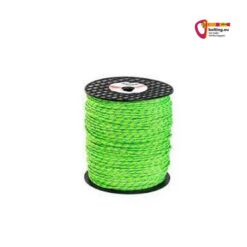 Eine neon grüne Rolle 4mm Reepschnur zentriert auf weißem Quadrat.