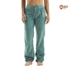 Türkise E9 Onda VS Thymus Damen Kletterhose von der Vorderseite mit Bauch eines Modell vor weißem Hintergrund.
