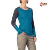 Modell mit blau-grauem Rafiki Finale Lady Damen Kletter Longsleeve von seitlich.